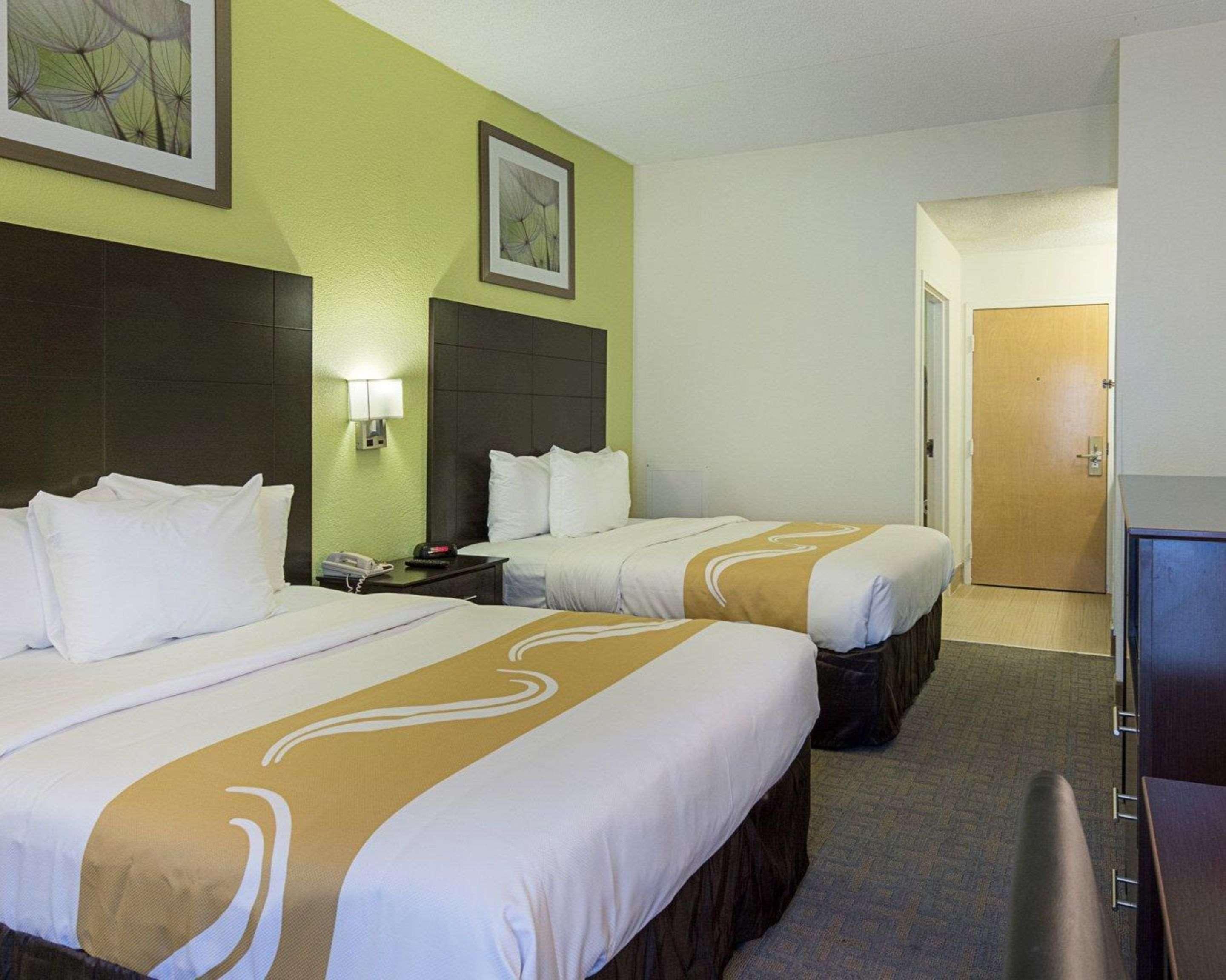 Quality Inn Richmond Airport Сандстон Экстерьер фото